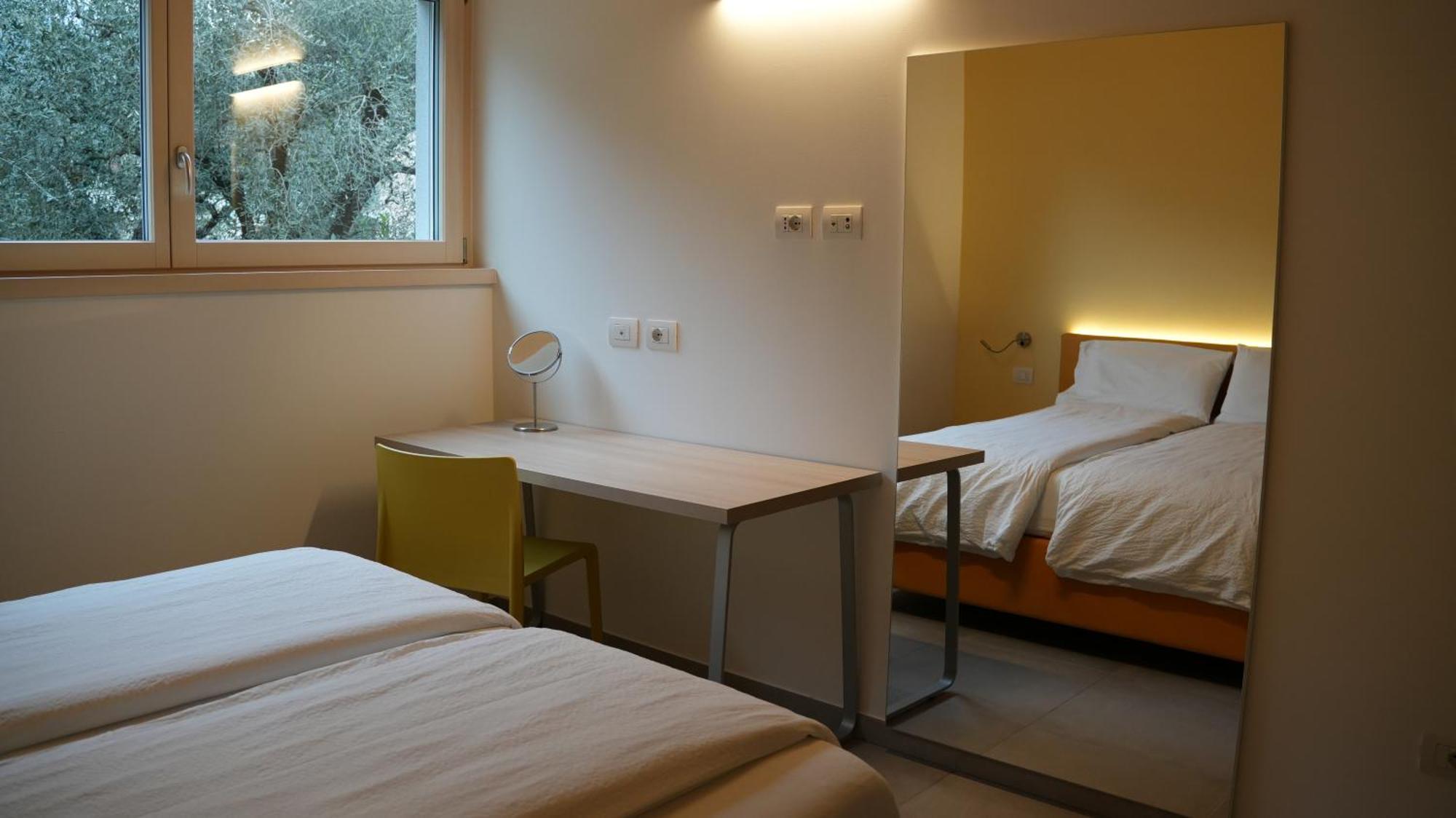 Casa Maria Apartments Riva del Garda Rum bild